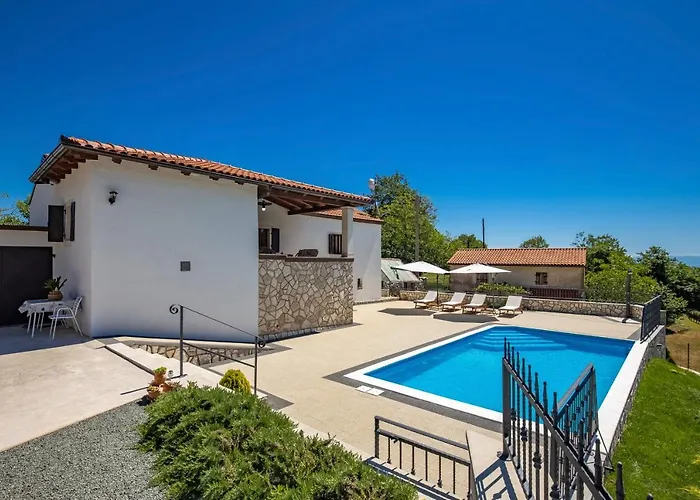 Vila Simici Quiet Peaceful Place With Pool Perfect To Enjoy The Nature